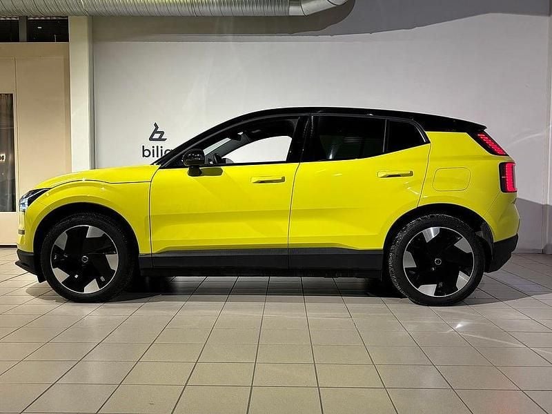 Begagnad Volvo EX30 Plus 202 kW (275 HK) 2023 Gul SUV