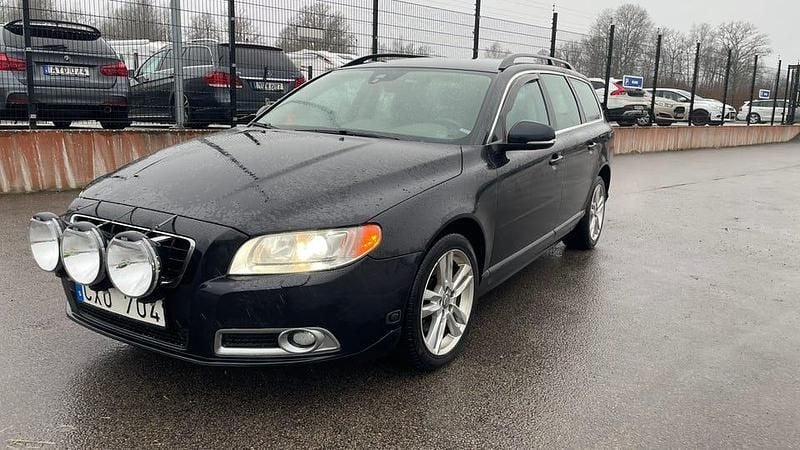 Begagnad 2013 Volvo V70 Kombi | 75 000 kr (Superpris) - Bild 1/4