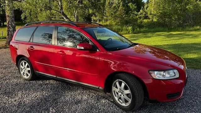Begagnad 2009 Volvo V50 Kombi | 30 000 kr - Bild 1/2