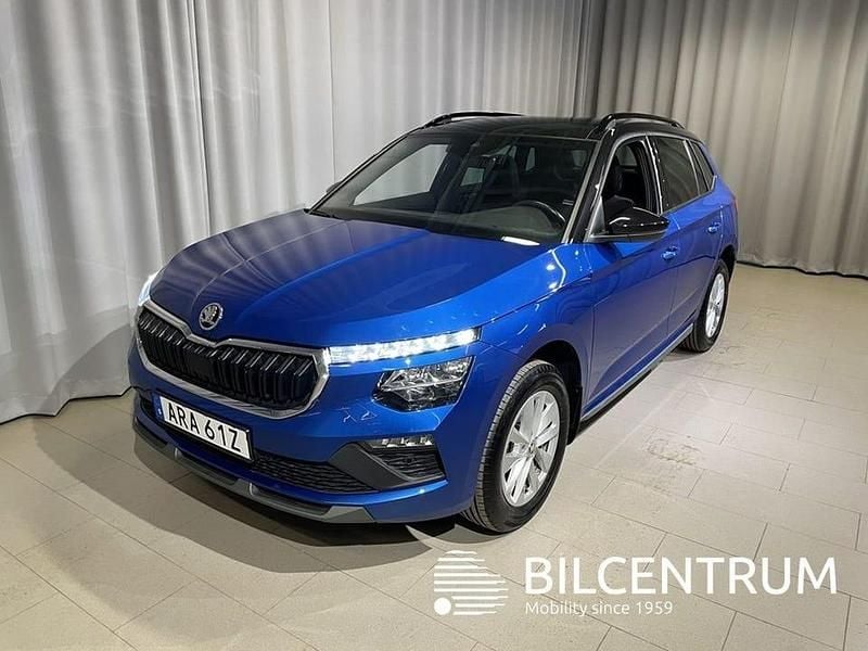 Blå Begagnad 2024 Skoda Kamiq Selection SUV | 219 900 kr (Marknadspris) - Bild 1/4