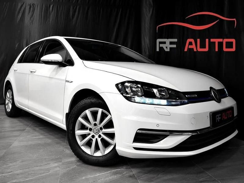 Vit Begagnad 2019 VW Golf VII Halvkombi | 144 900 kr (Bra pris) - Bild 1/4