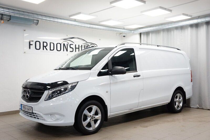 Vit Begagnad 2018 Mercedes Vito Edition 1 Minibuss | 399 000 kr - Bild 1/4