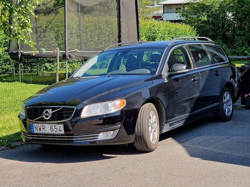 Svart Begagnad 2014 Volvo V70 Momentum Kombi | 68 000 kr (Bra pris) - Bild 1/4