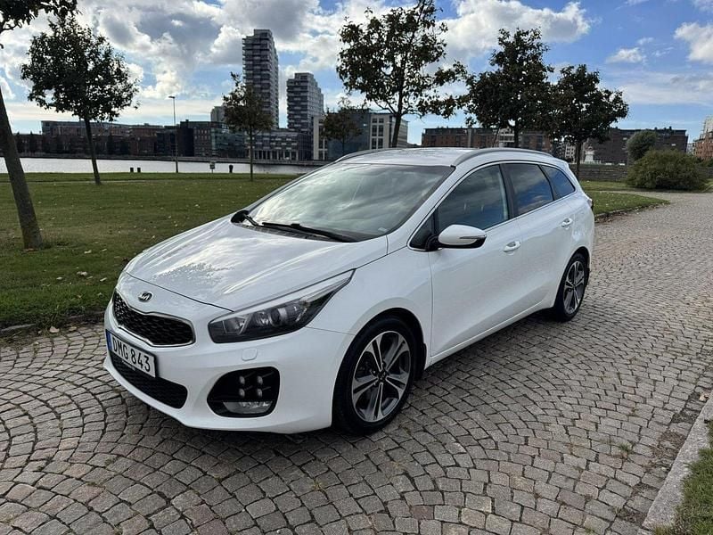 Vit Begagnad 2016 Kia Ceed GT-Line Kombi | 79 900 kr (Marknadspris) - Bild 1/4
