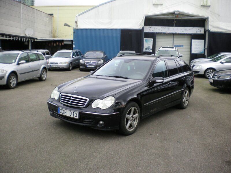 Svart Begagnad 2006 Mercedes C180 Avantgarde Kombi | 23 500 kr (Bra pris) - Bild 1/4