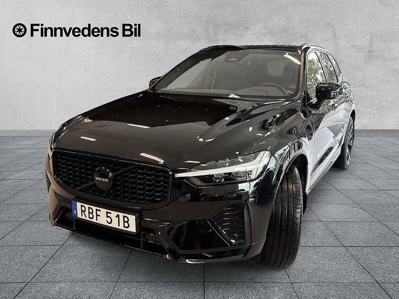 Svart Begagnad 2024 Volvo XC60 Plus SUV | 599 000 kr (Dyr) - Bild 1/4