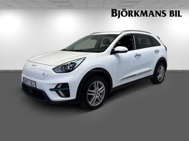 Vit (/ud/ clear white) Begagnad 2022 Kia e-Niro Advance SUV | 249 900 kr (Bra pris) - Bild 1/4