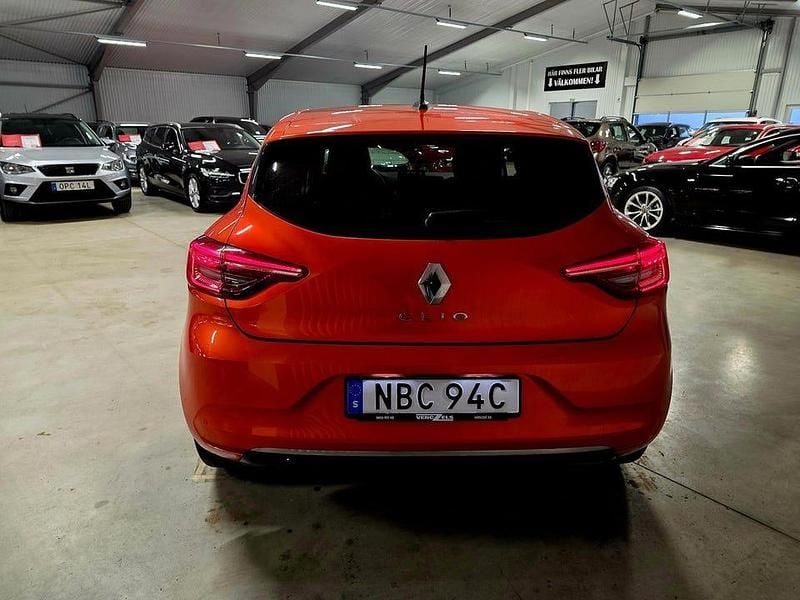 Begagnad Renault Clio V Intens 101 HK (74 kW) 2020 Orange metallic (pearl) Halvkombi