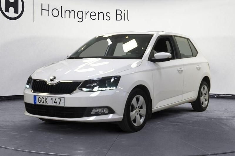 Vit Begagnad 2017 Skoda Fabia Style Halvkombi | 109 900 kr (Marknadspris) - Bild 1/4