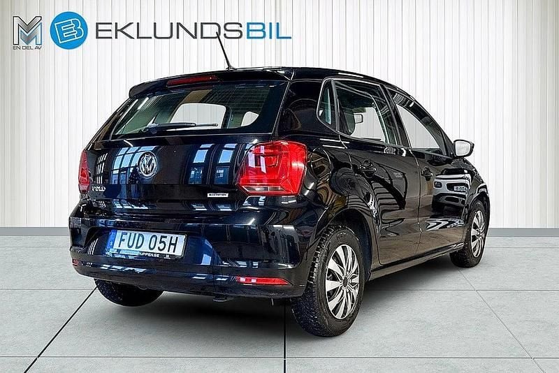 Begagnad VW Polo Highline 60 HK (44 kW) 2015 Svart Halvkombi