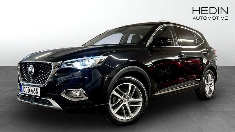 Svart (black) Begagnad 2022 MG EHS Luxury SUV | 229 900 kr (Marknadspris) - Bild 1/4