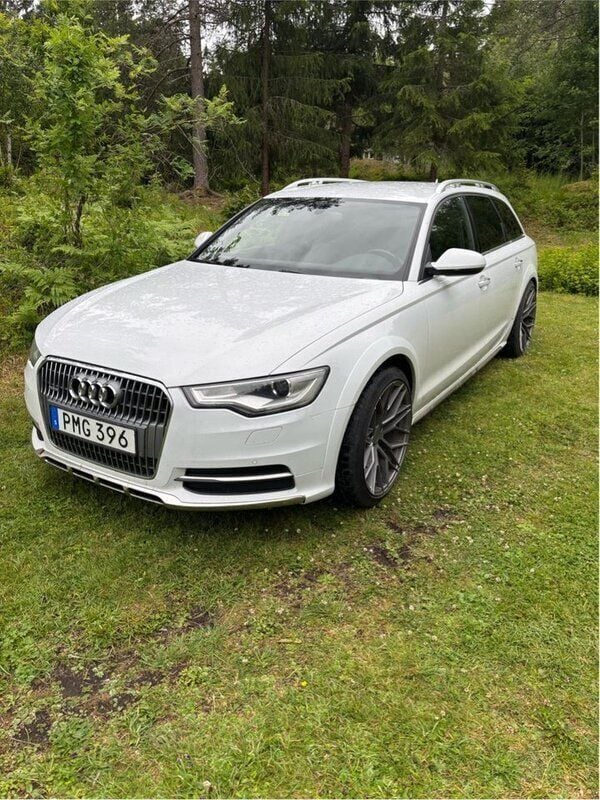 Vit Begagnad 2014 Audi A6 Allroad Kombi | 145 000 kr (Bra pris) - Bild 1/4