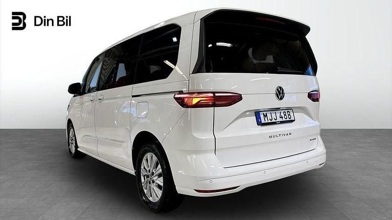Begagnad VW Multivan 150 HK (110 kW) 2024 Candyvit Van