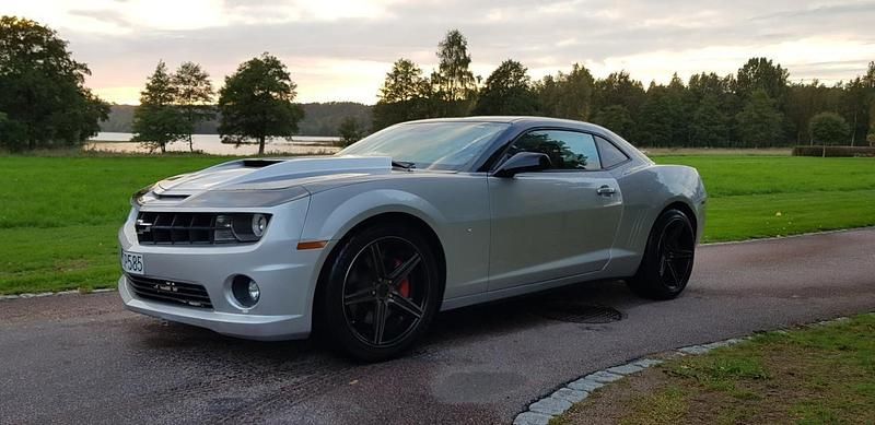 Begagnad 2010 Chevrolet Camaro SS Sportkupé | 210 000 kr (Marknadspris) - Bild 1/4