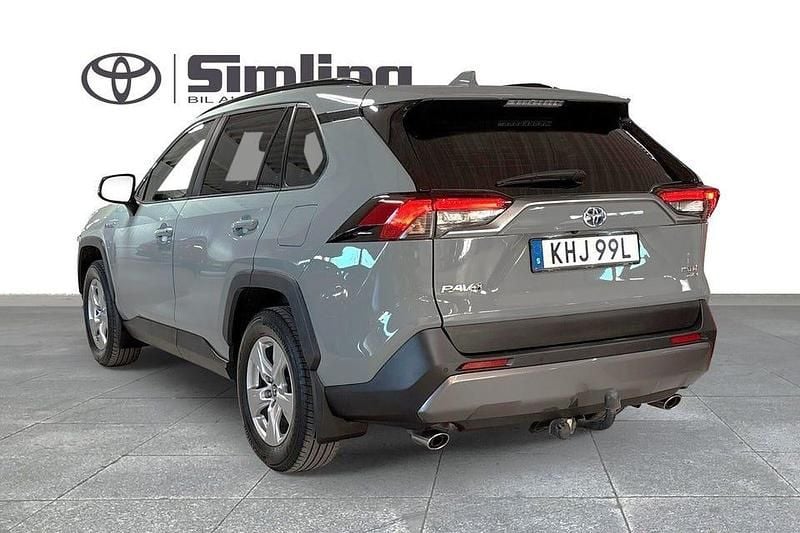 Begagnad Toyota RAV4 Hybrid Active 222 HK (163 kW) 2022 Grön SUV