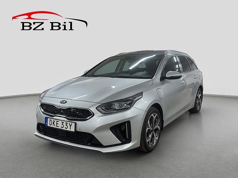 Grå Begagnad 2020 Kia Ceed Sportswagon Kombi | 184 900 kr - Bild 1/4