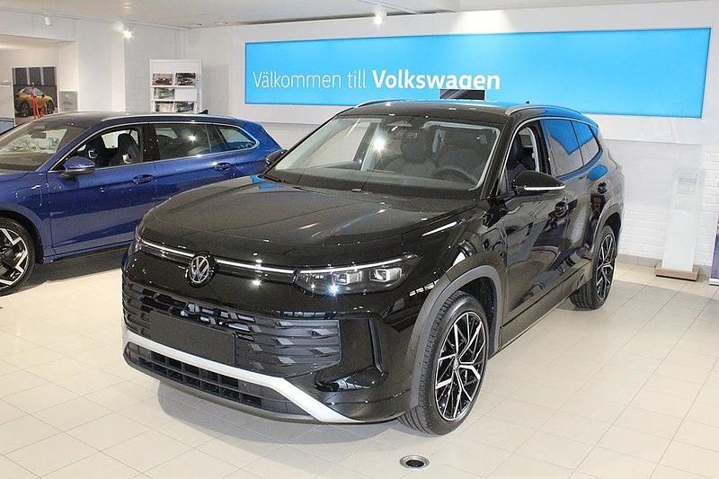 Svart Ny 2026 VW Tayron Life SUV | 611 500 kr (Lite dyr) - Bild 1/4