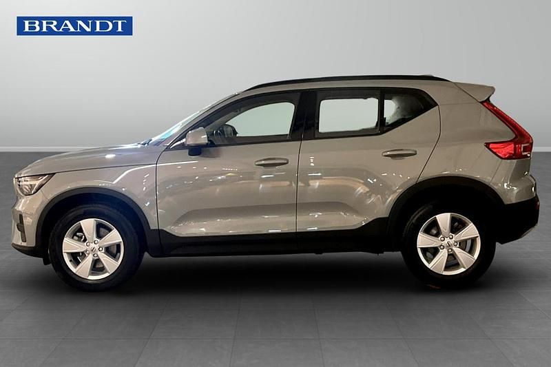 Begagnad Volvo XC40 165 HK (121 kW) 2024 Grå SUV