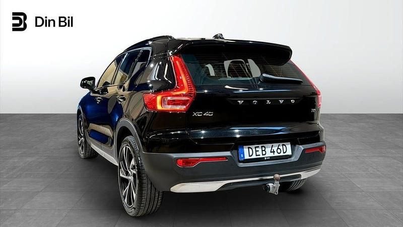 Begagnad Volvo XC40 R-Design 129 HK (94 kW) 2021 Svart SUV