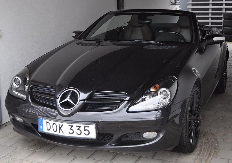Begagnad Mercedes SLK200 164 HK (120 kW) 2004 Svart Cab