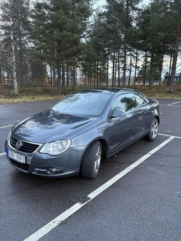 Grå Begagnad 2008 VW Eos Cab | 68 000 kr (Marknadspris) - Bild 1/4