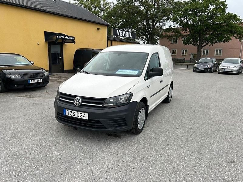 Vit Begagnad 2016 VW Caddy Minibuss | 99 000 kr (Marknadspris) - Bild 1/4