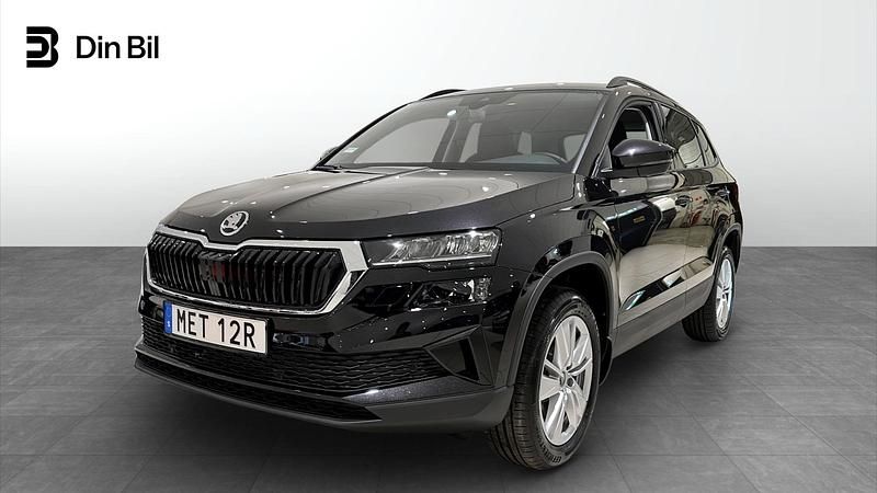 Svart Ny 2026 Skoda Karoq SUV | 372 500 kr (Marknadspris) - Bild 1/4