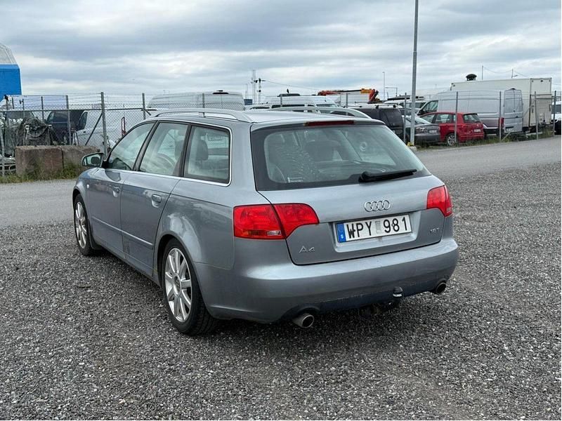 Grå Begagnad 2005 Audi A4 Comfort Kombi | 20 000 kr (Superpris) - Bild 1/4