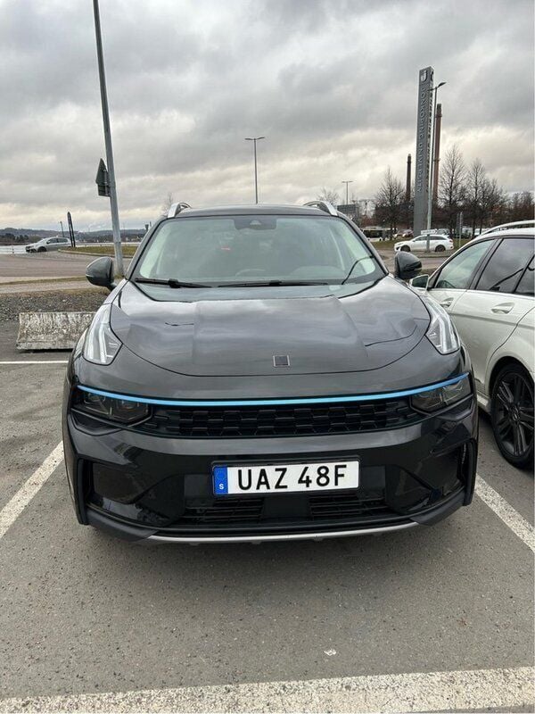Svart Begagnad 2021 Lynk & Co 01 SUV | 265 000 kr (Marknadspris) - Bild 1/4