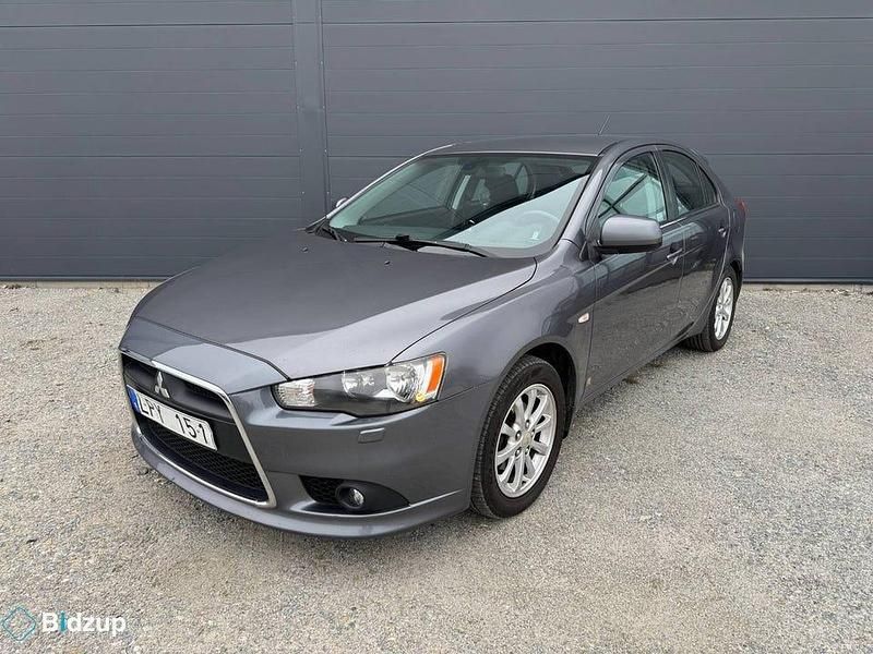 Okänd Begagnad 2011 Mitsubishi Lancer Halvkombi | 1 000 kr - Bild 1/4