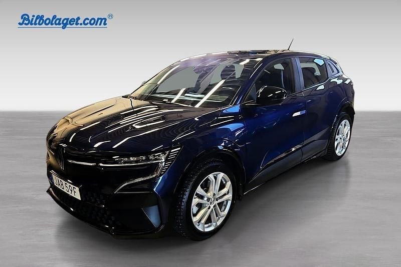 Blå Begagnad 2023 Renault Mégane Equilibre Halvkombi | 309 000 kr (Marknadspris) - Bild 1/4
