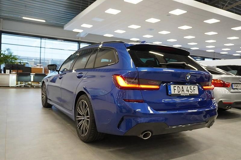 Begagnad BMW 320 M Sport 190 HK (139 kW) 2020 Blå Kombi