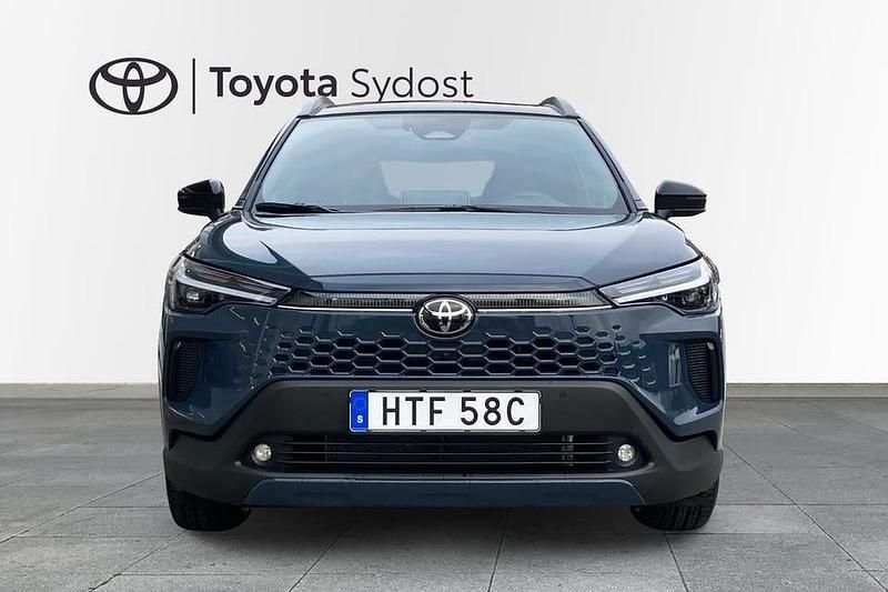 Begagnad Toyota Corolla Cross Executive 200 HK (147 kW) 2025 Silver SUV