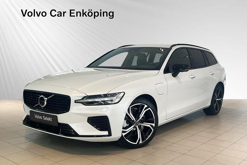 Vit Begagnad 2025 Volvo V60 Plus Kombi | 569 900 kr (Dyr) - Bild 1/3