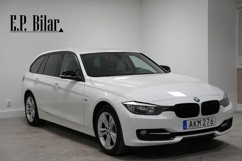 Begagnad BMW 320 Sport Line 184 HK (135 kW) 2012 Vit Kombi