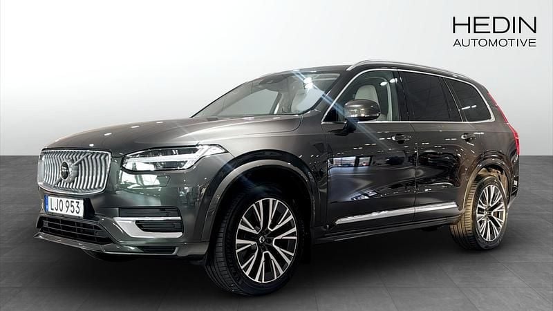 Mörkgrå (grey) Begagnad 2021 Volvo XC90 Inscription SUV | 599 000 kr (Marknadspris) - Bild 1/4