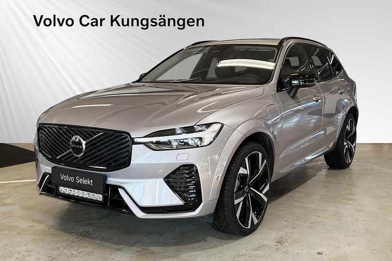 Begagnad Volvo XC60 350 HK (257 kW) 2025 Silver SUV