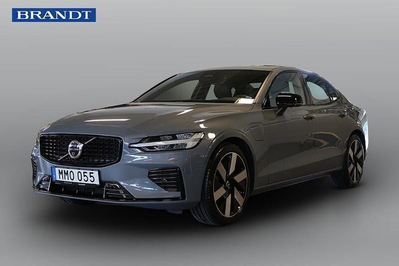 Grå Begagnad 2024 Volvo S60 Ultimate Sedan | 559 900 kr (Lite dyr) - Bild 1/4