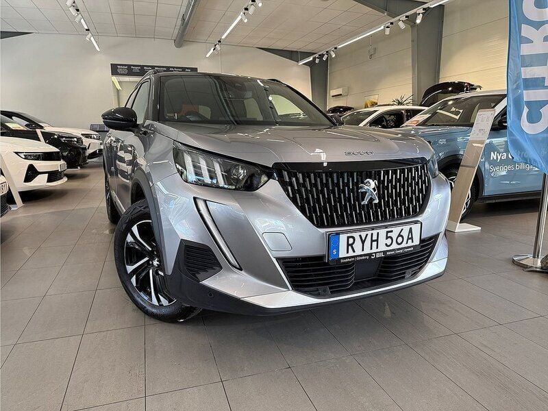Grå Begagnad 2023 Peugeot 2008 GTi SUV | 234 900 kr (Marknadspris) - Bild 1/4