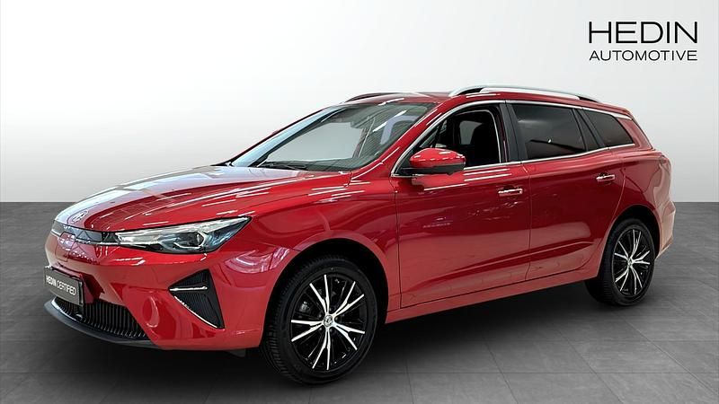 Röd (red) Begagnad 2022 MG MG5 EV Kombi | 250 000 kr (Lite dyr) - Bild 1/4