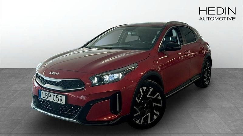 Röd (red) Begagnad 2023 Kia XCeed Advance SUV | 269 900 kr (Bra pris) - Bild 1/4