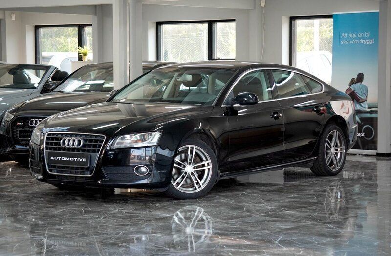 Svart Begagnad 2010 Audi A5 Sportback Comfort Halvkombi | 109 900 kr (Bra pris) - Bild 1/4