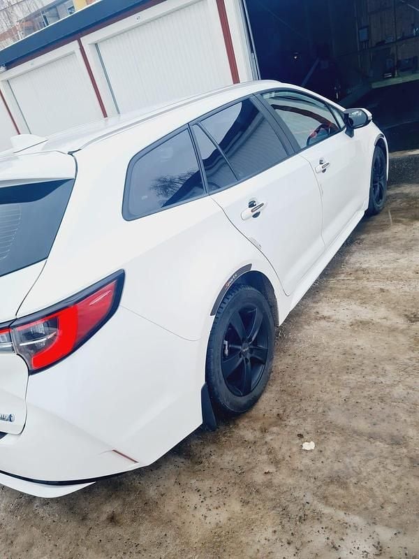 Begagnad Toyota Corolla 122 HK (89 kW) 2022 Kombi