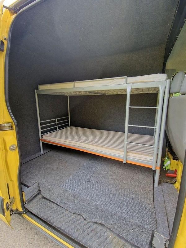 Begagnad VW Crafter 136 HK (100 kW) 2008 Gul Van