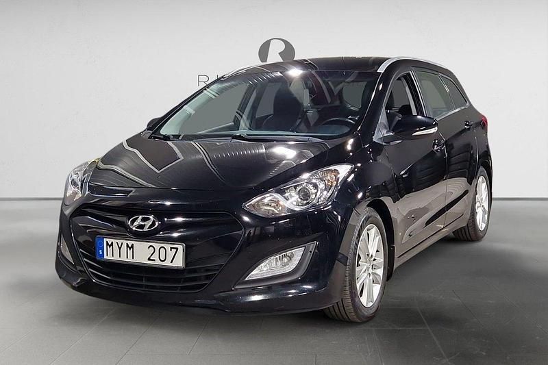 Svart Begagnad 2012 Hyundai i30 Kombi | 69 900 kr (Marknadspris) - Bild 1/3