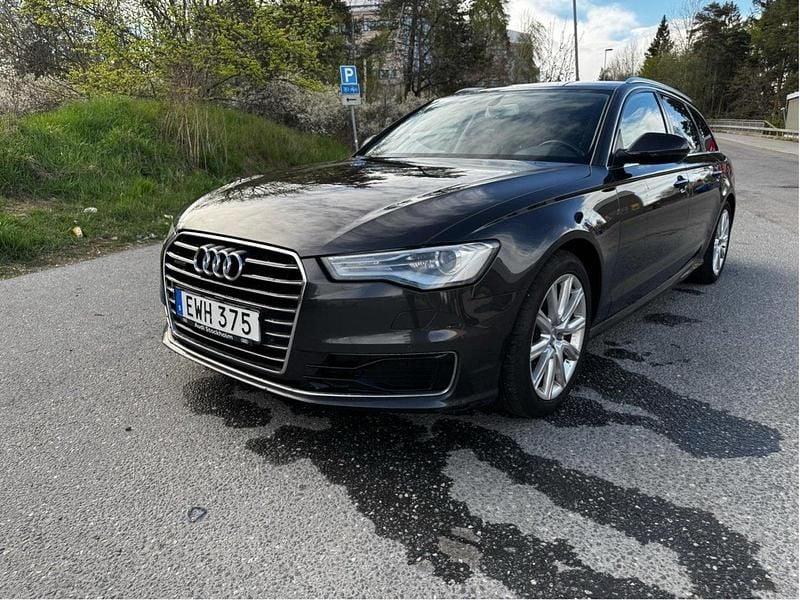 Grå Begagnad 2015 Audi A6 Ambition Kombi | 190 000 kr (Marknadspris) - Bild 1/4