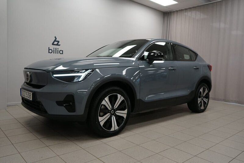 Grå Begagnad 2023 Volvo EC40 Plus SUV | 349 000 kr (Bra pris) - Bild 1/3