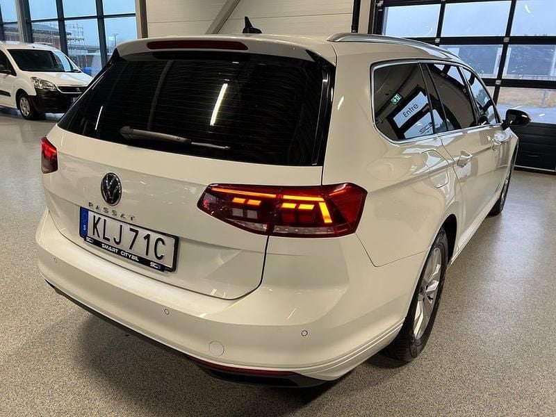 Begagnad VW Passat 150 HK (110 kW) 2021 Vit Kombi