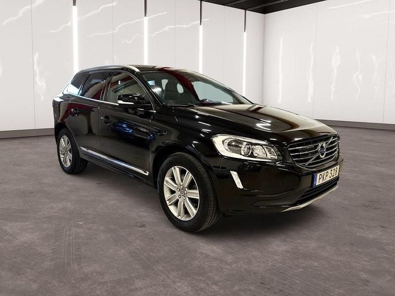 Svart Begagnad 2017 Volvo XC60 Summum SUV | 264 900 kr (Bra pris) - Bild 1/4