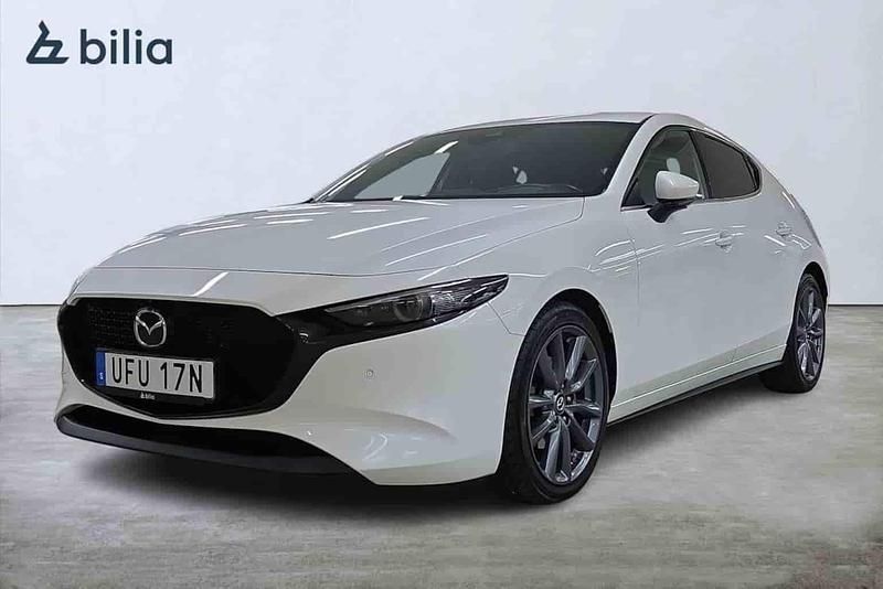 Vit Begagnad 2019 Mazda 3 Halvkombi | 199 000 kr - Bild 1/1